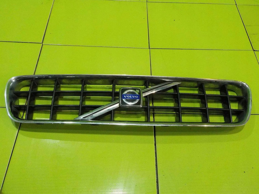 фото №1, Volvo c70 ii 07r решётка радиатора решётка радиатора