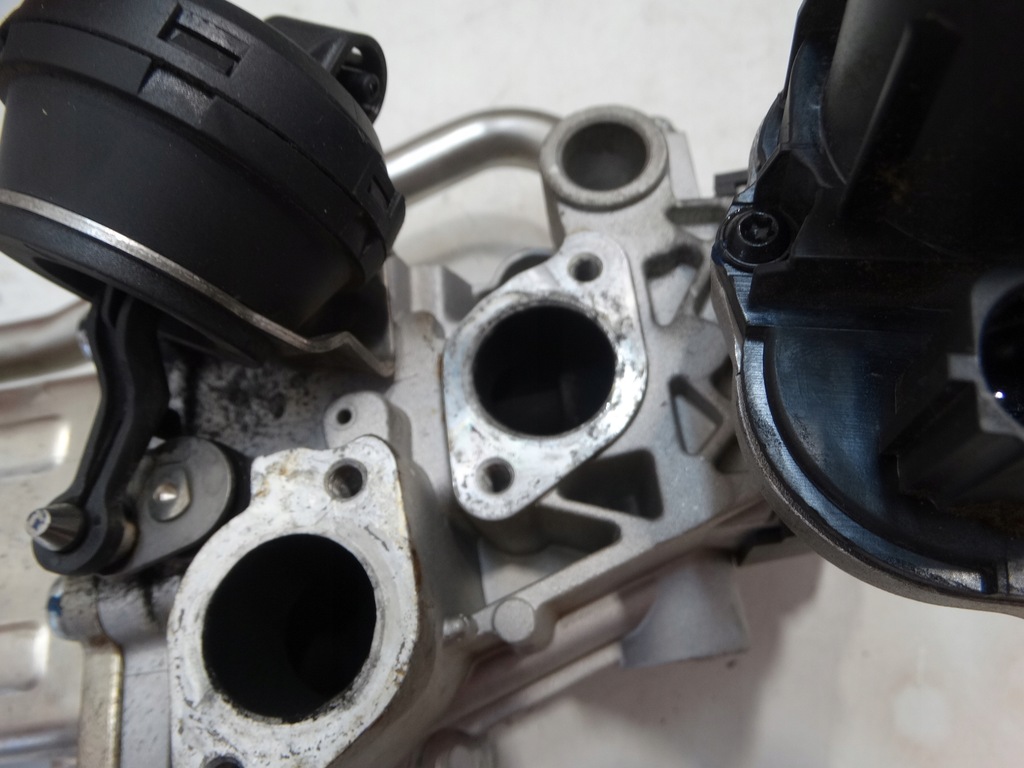 фото №15, Радіатор вихлопних газів egr polo 1.2tdi pierburg 11r.