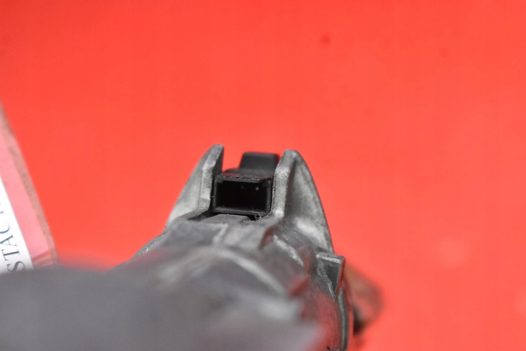 Замок зажигания ключ 4b0905851c audi a2 8z 1.4 16v 75 km 99-05 Цена