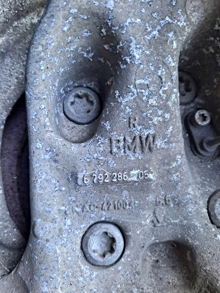 фото №5, Поворотный кулак суппорт правый перед bmw 1 f20 2.0d