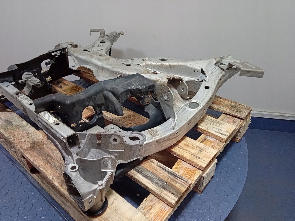 фото №4, Bmw 5 f10 2.0d поперечина підрамник підрамник перед