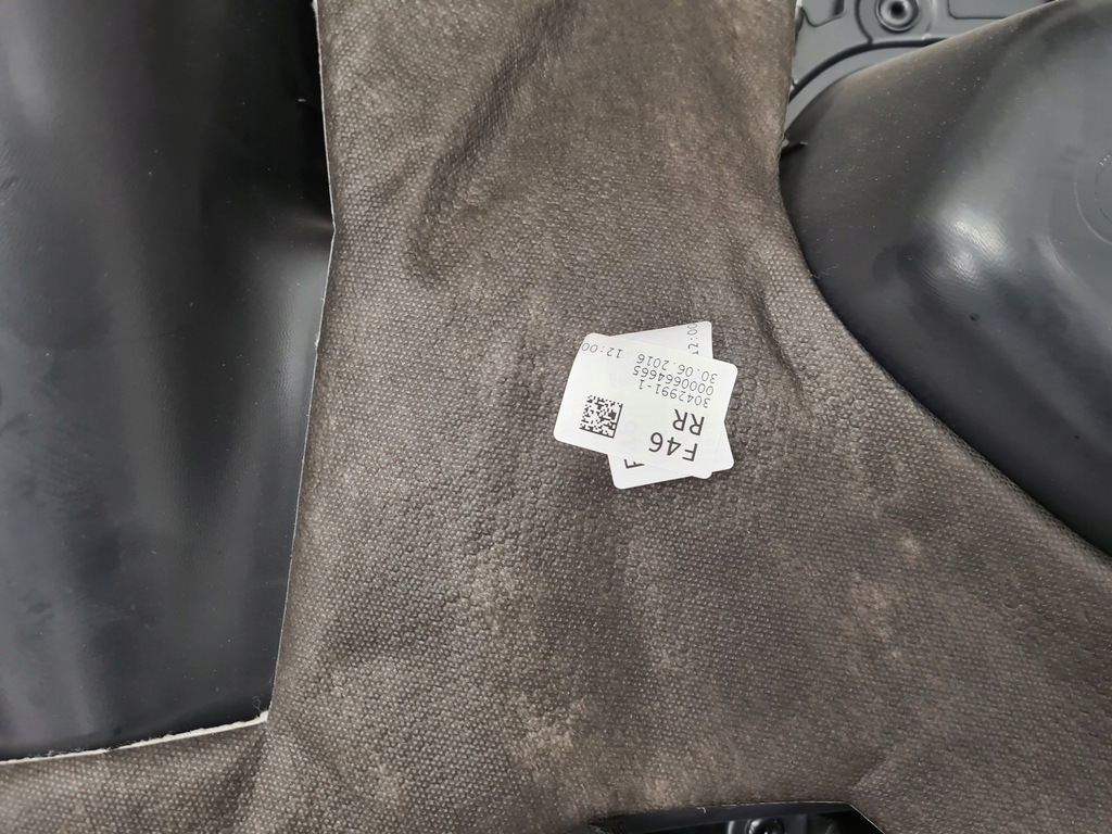 фото №9, Bmw f46 обшивки обивка дверь комплект