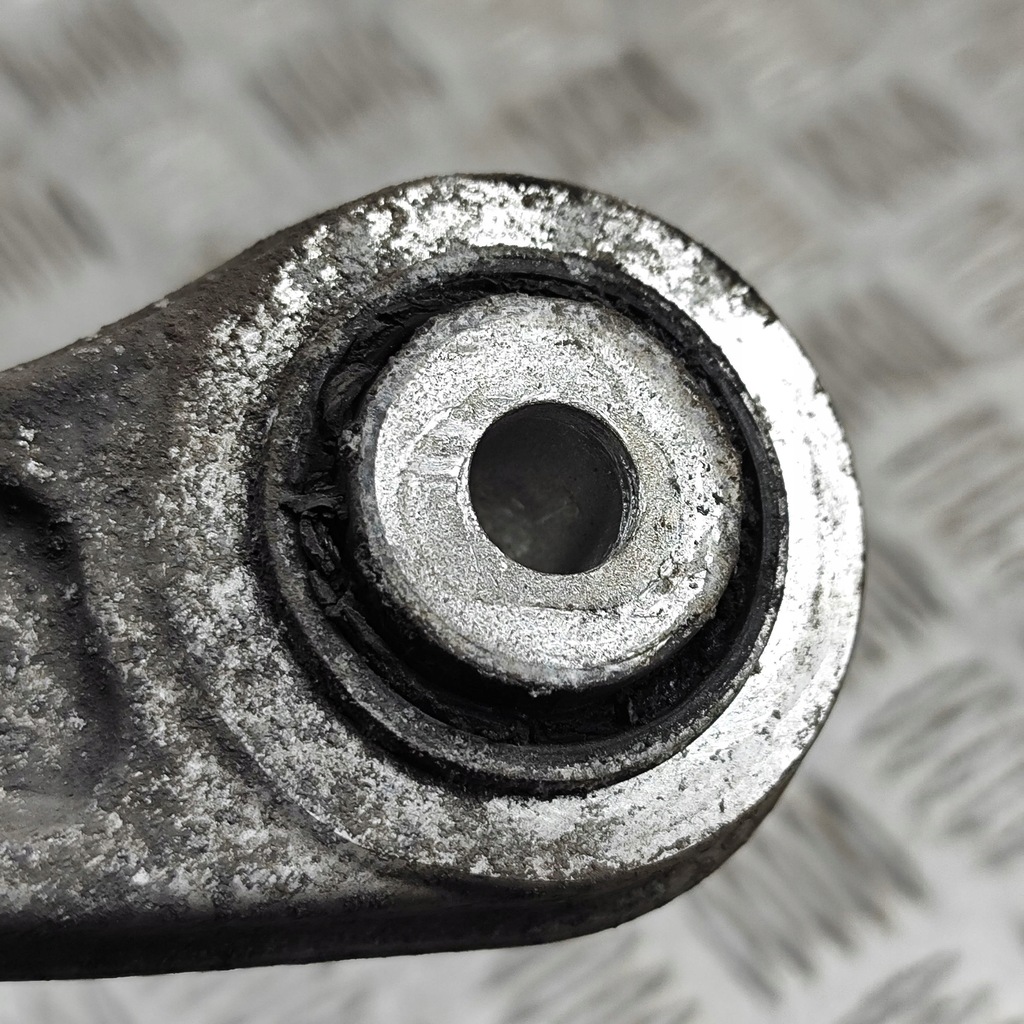 фото №6, Maserati ghibli 2016 правая сторона верхний рычаг задний