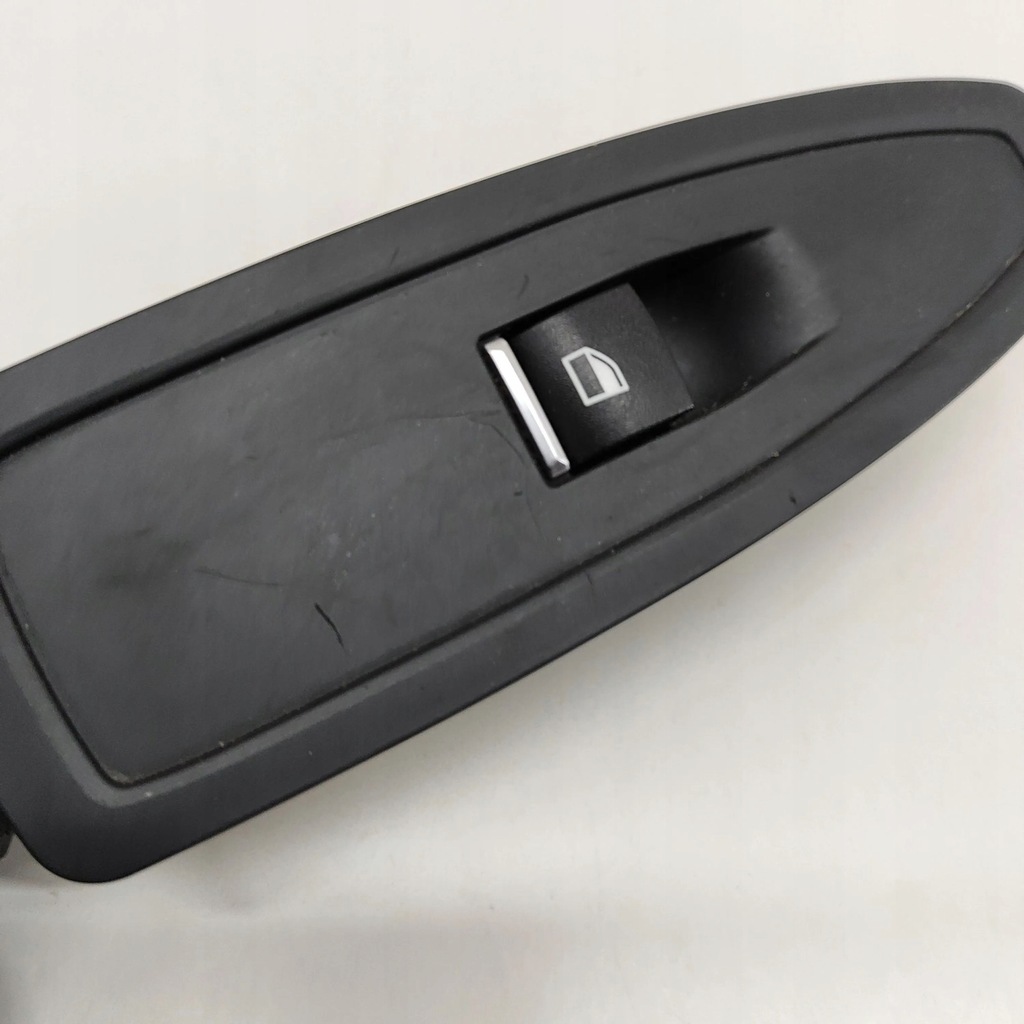 фото №9, Bmw 3 f30 f35 f31 2015 задня сторона права кнопки вікон