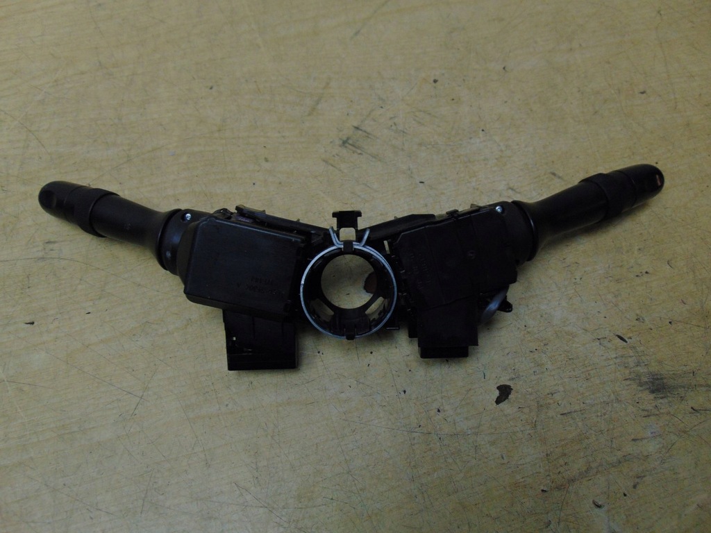 фото №7, Переключатель комбинированный toyota avensis t27