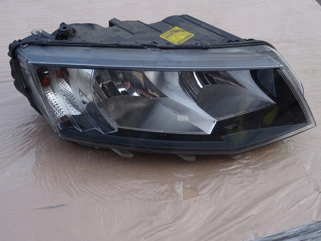 фото №1, Skoda octavia iii лампа передня права звичайна eu