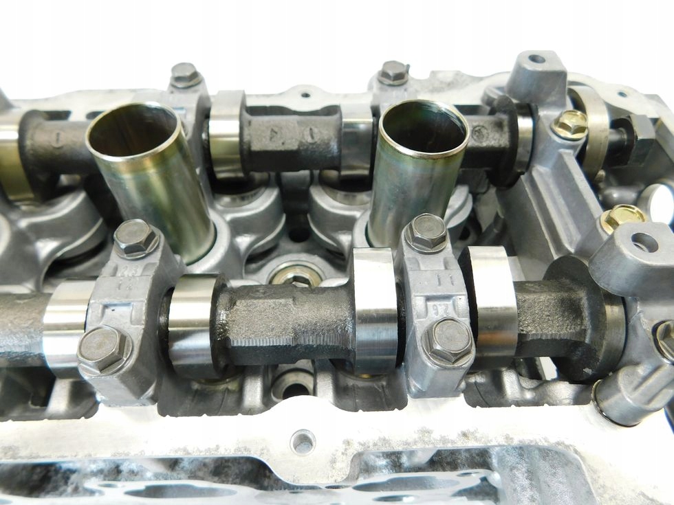 фото №16, Головка nissan almera n16 1.5 16v комплектна вали