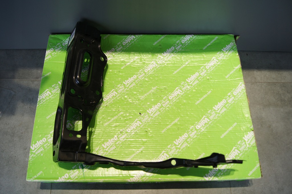 фото №5, Панель фари поперечина lexus is ii lift лівий 2008-2013