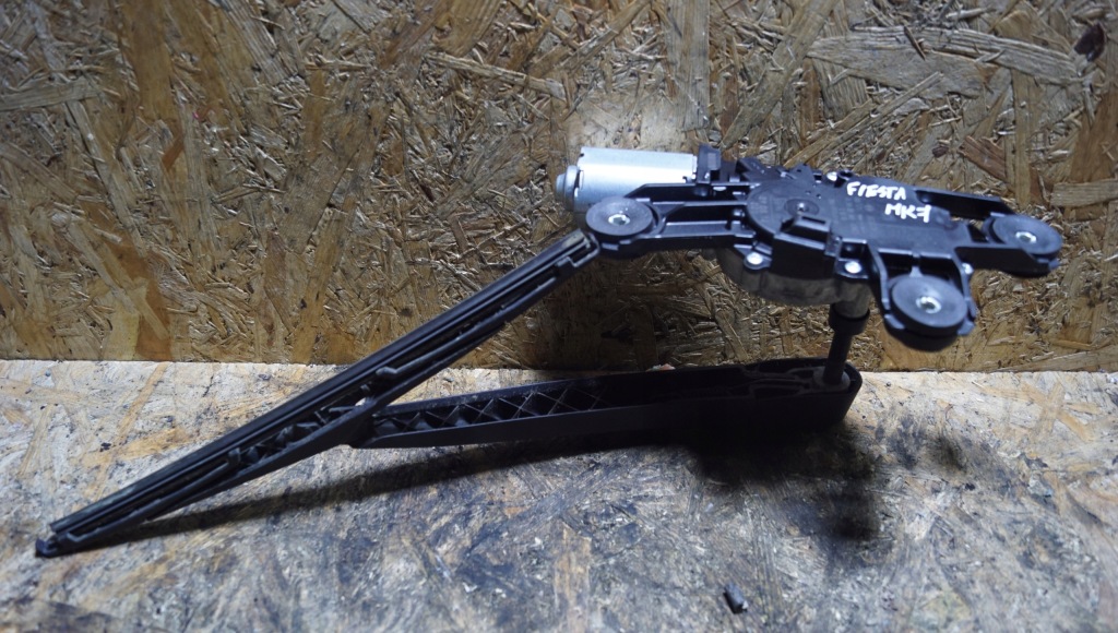 фото №3, Fiesta mk 7 моторчик рычаг дворники задняя