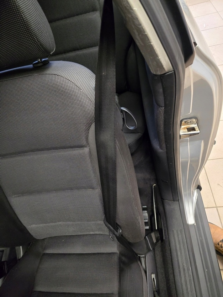 фото №1, Pas безопасности перед audi a3 8l 1996-2003 8l3857706a 8l3857705a