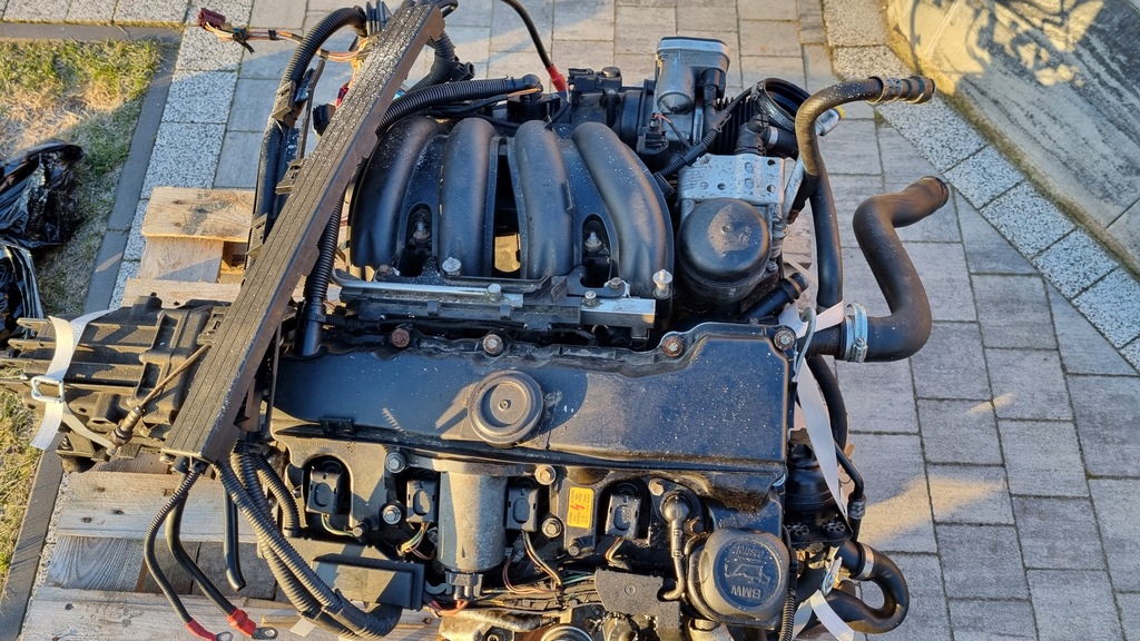 фото №8, Двигун bmw n46b20b n46 kompletny bmw e90 e91 e87 120i 320i 176tyś km