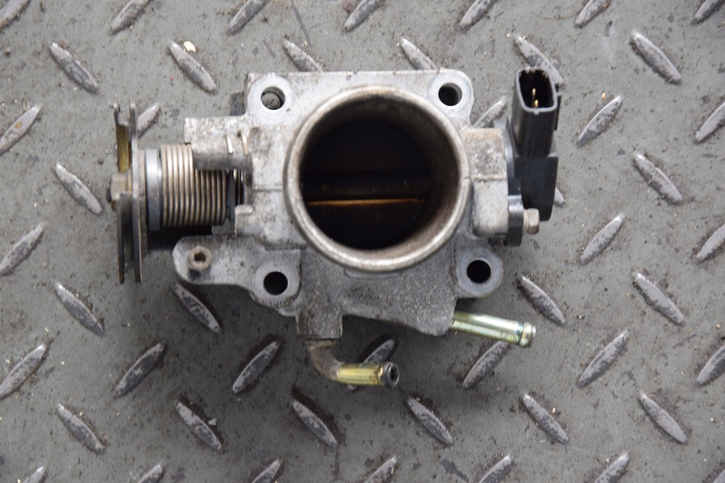 фото №1, Дросельна заслінка mazda demio 1.3