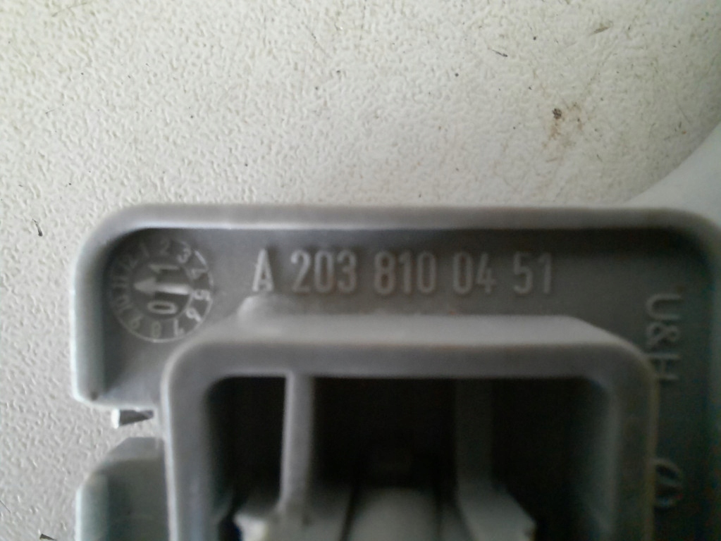 фото №6, Mercedes w203 00-04 kombi кронштейн ручка потолочный комплект a2038100551