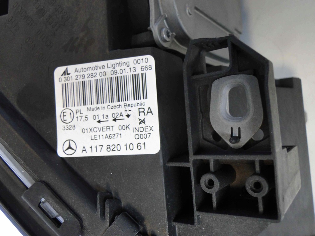 фото №14, Mercedes cla 117 лампа права ксенон ксенон поворотна