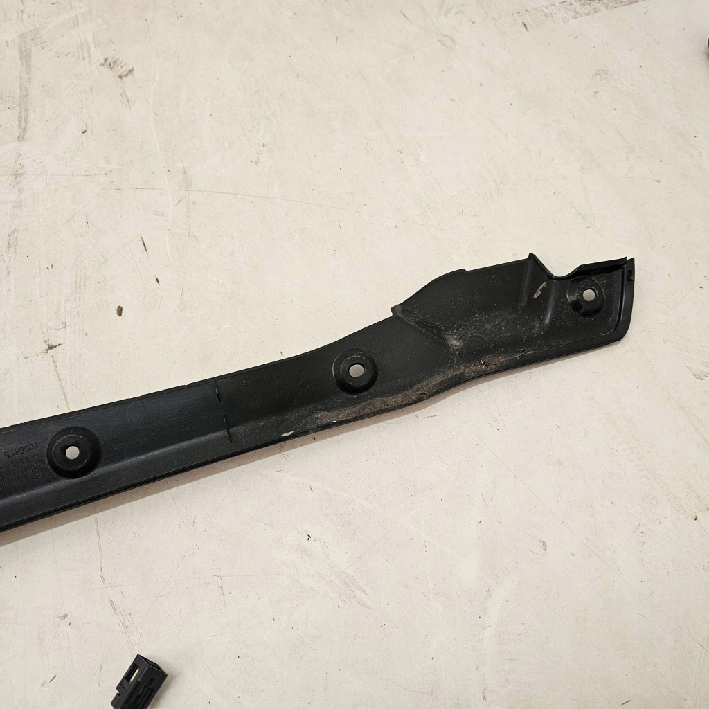 фото №11, Датчик крышки багажника правая tesla model x plaid 2022r 1056300-00-d