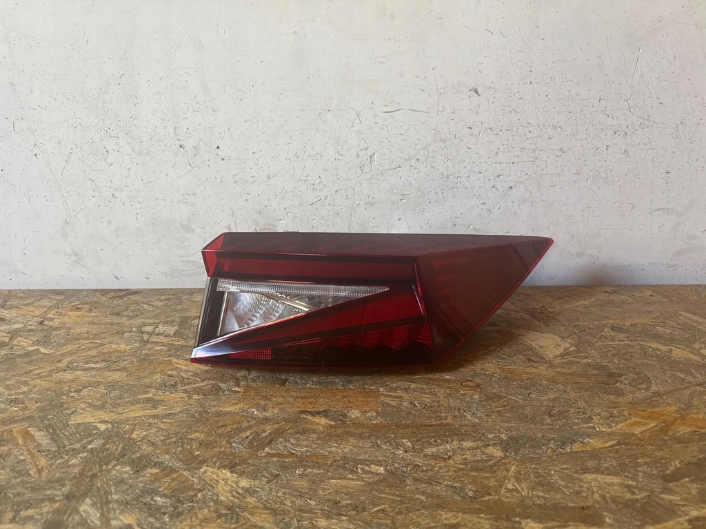 фото №1, Лампа задняя skoda enyaq