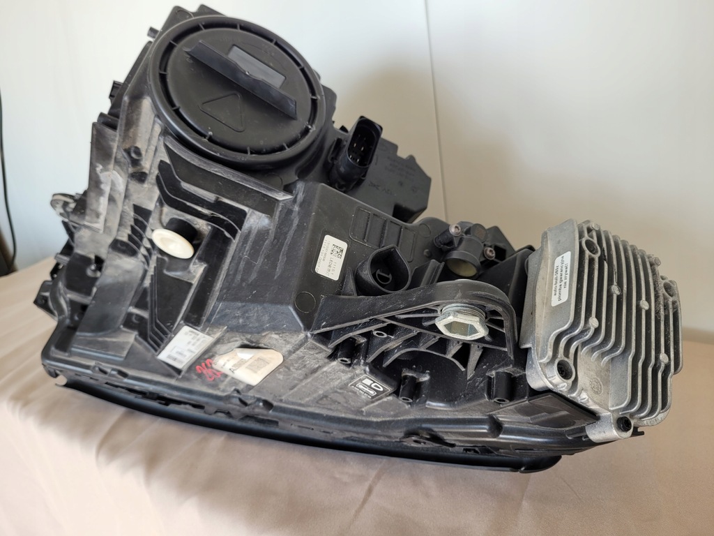 фото №12, Лампа ліва передня фара лівий mercedes eqc a293 a2939062701