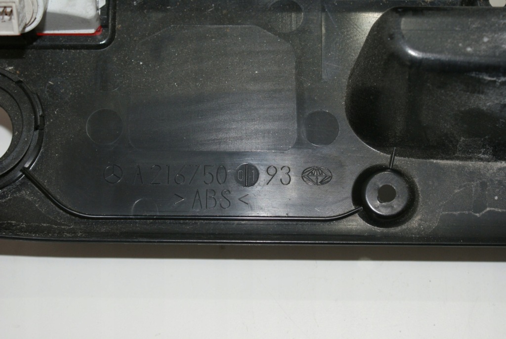 Накладка защита замка багажника оригинальный номер mercedes cl w216 c216 рестайлинг  a2167500193 Цена