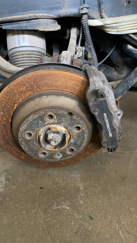 фото №1, Porsche cayenne супорт супорти задня правий лівий