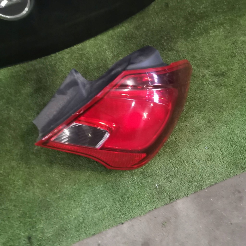 Opel corsa e кришка багажника багажника бампер лампи z22x Недорого
