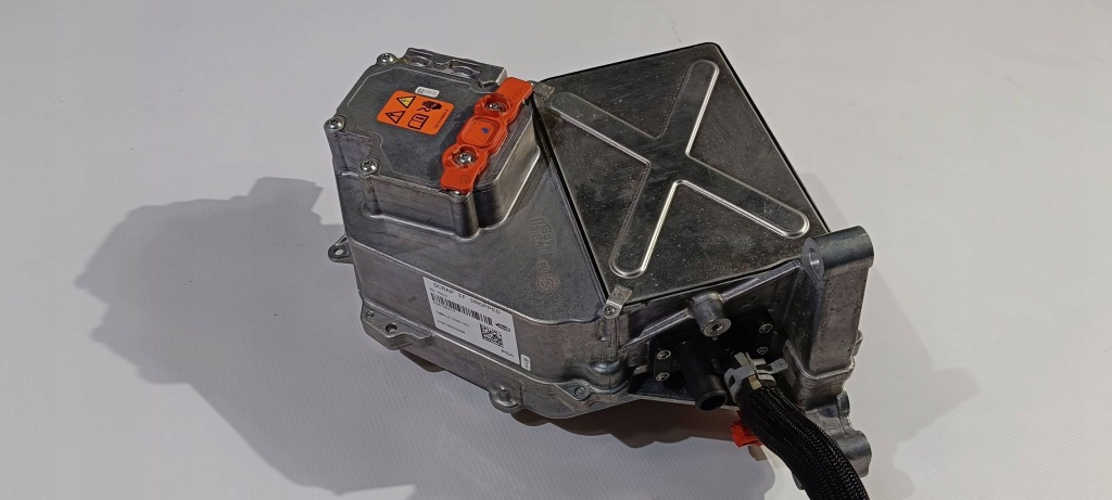 Модуль инвертор блок управления инвертор chrysler pacifica hybrid 2021- Киев