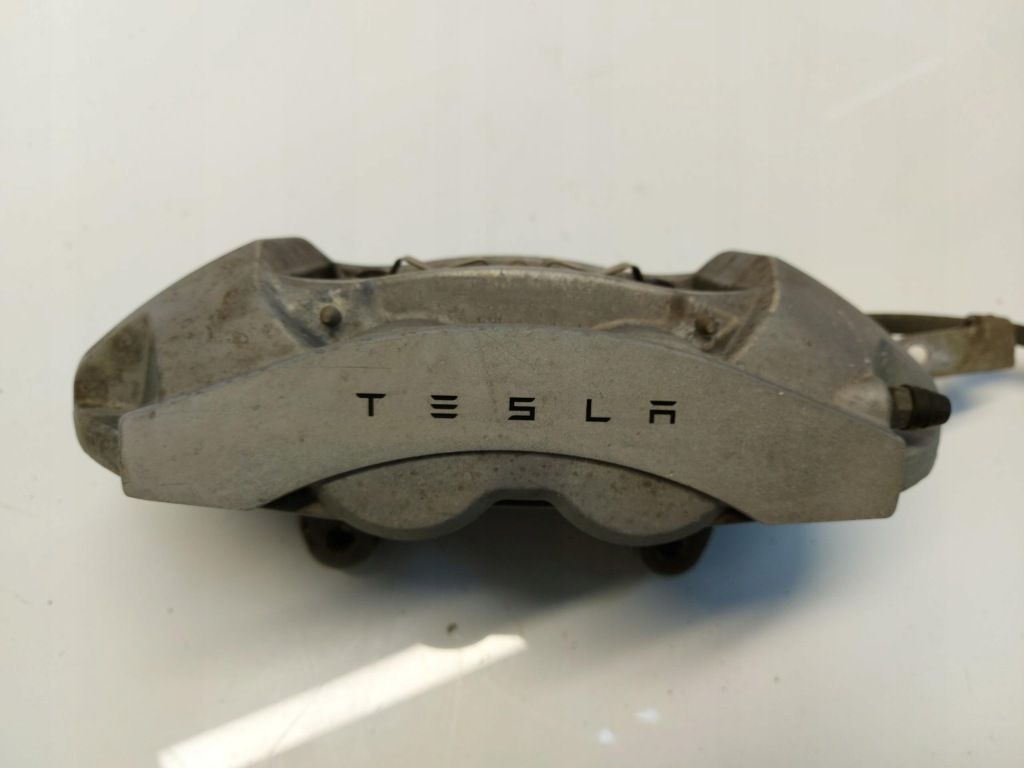 Tesla model 3 суппорты перед тормозные комплект dual двигатель 1044622-00-f Цена