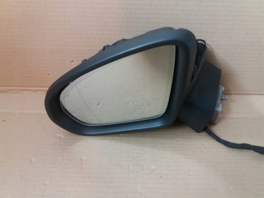 фото №1, Mercedes cla w118 c118 левая фотохромный 9+3 12pin