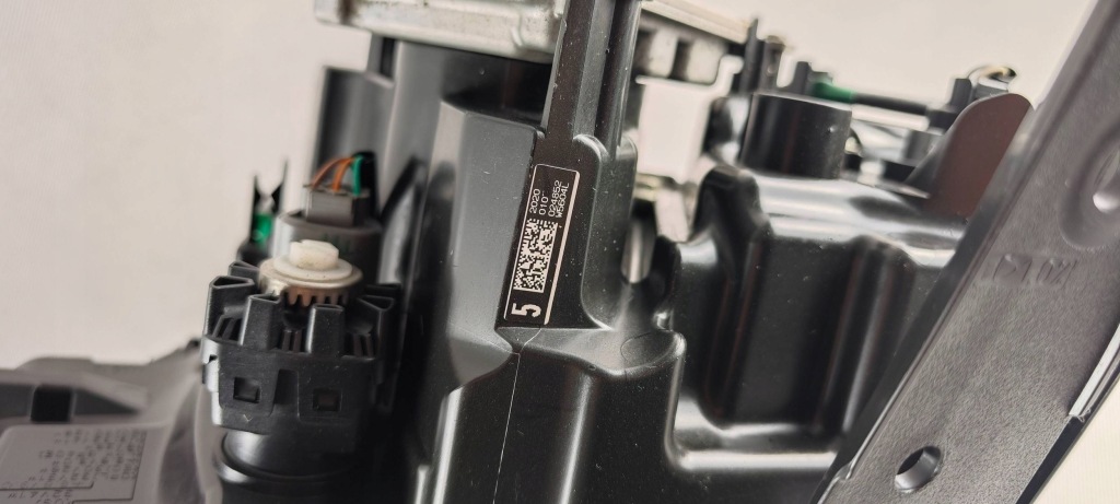 Купить Mazda cx-30 cx30 full led левое  правый  фара левая правая