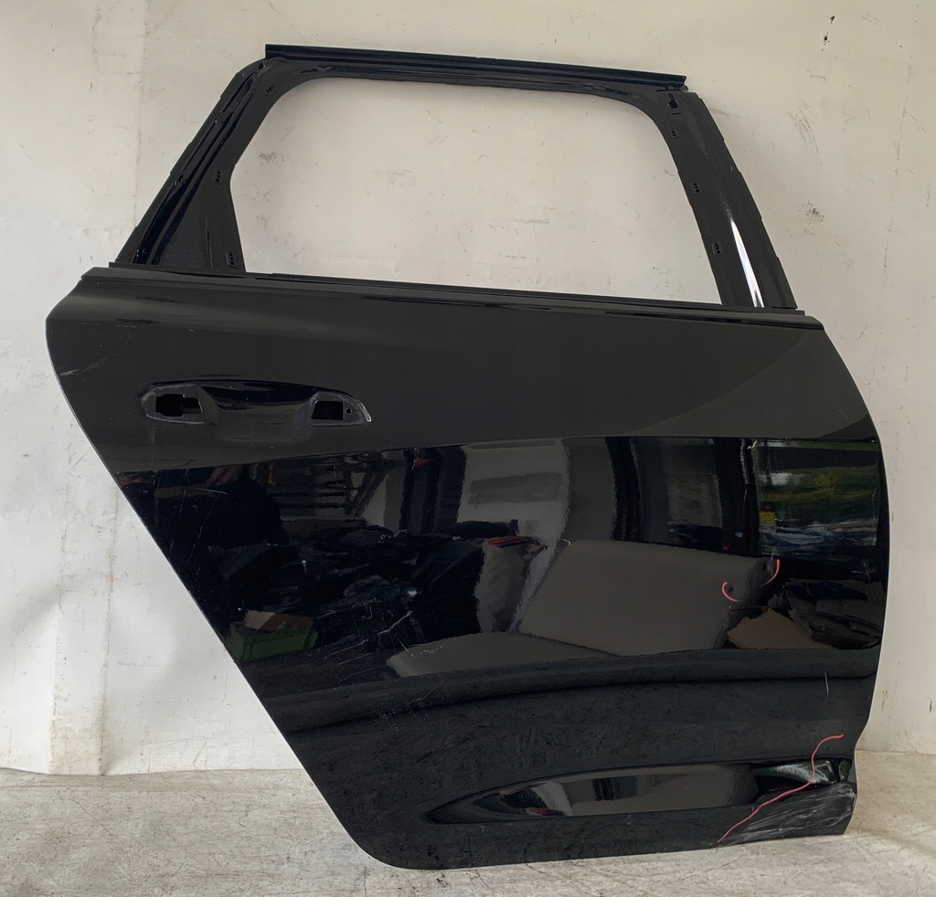 фото №1, Дверь правое задняя задние audi a6 c8