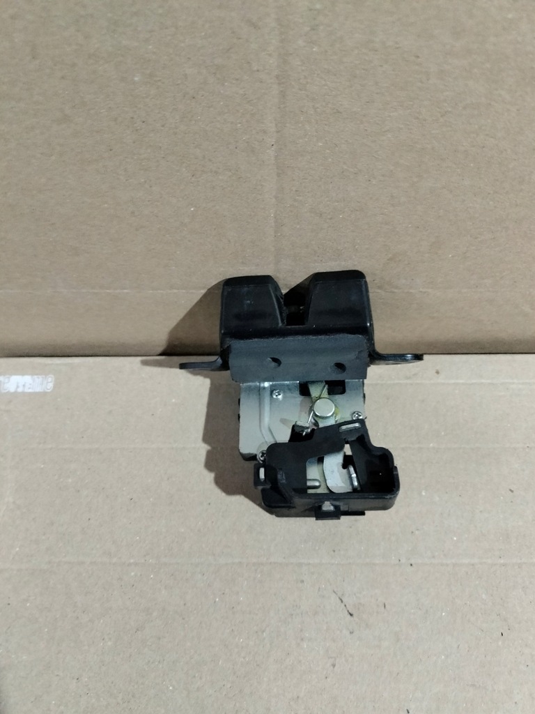 фото №7, Kia sportage iii замок крышки багажника