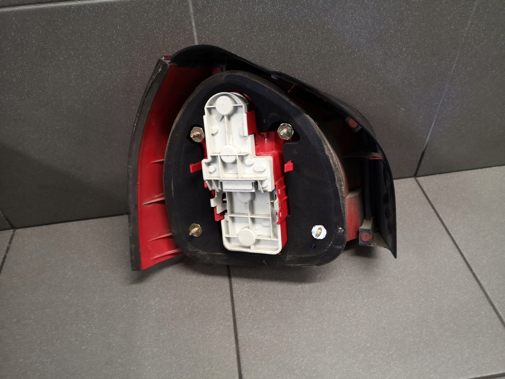 фото №10, Лампа правий задня audi a3 8l lift 8l0945096b