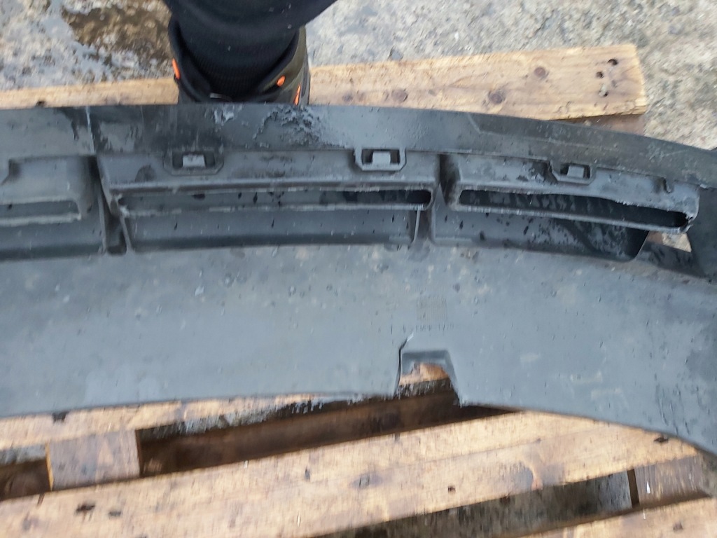 Audi a3 8l0807110 спойлер накладка бампера перед Недорого