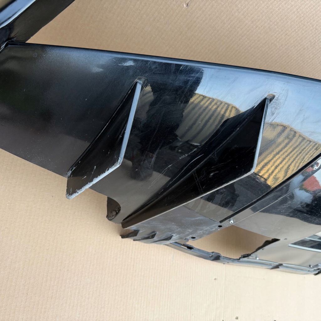 Дифузор бампера заднього aston martin vantage iv 2020 оригінал Недорого