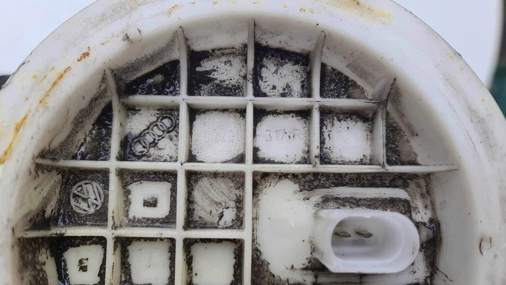 фото №6, Датчик рівня пального поплавок audi a6 c5 2.5 tdi 180km 4b0201317r