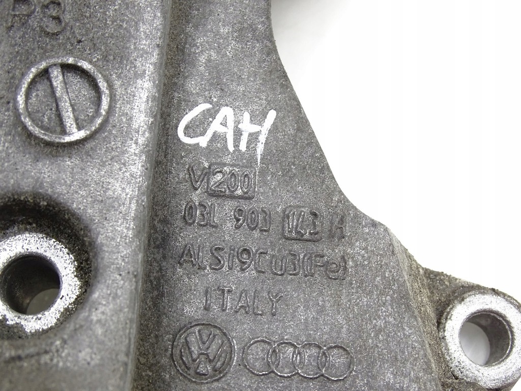 фото №10, Кронштейн основа генератора seat exeo 3r 2.0 tdi cag