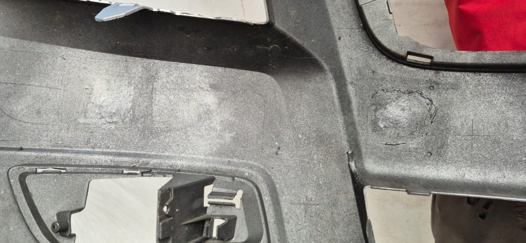 фото №11, Volvo v50 lift r-design 07-12 бампер перед передний 30744976