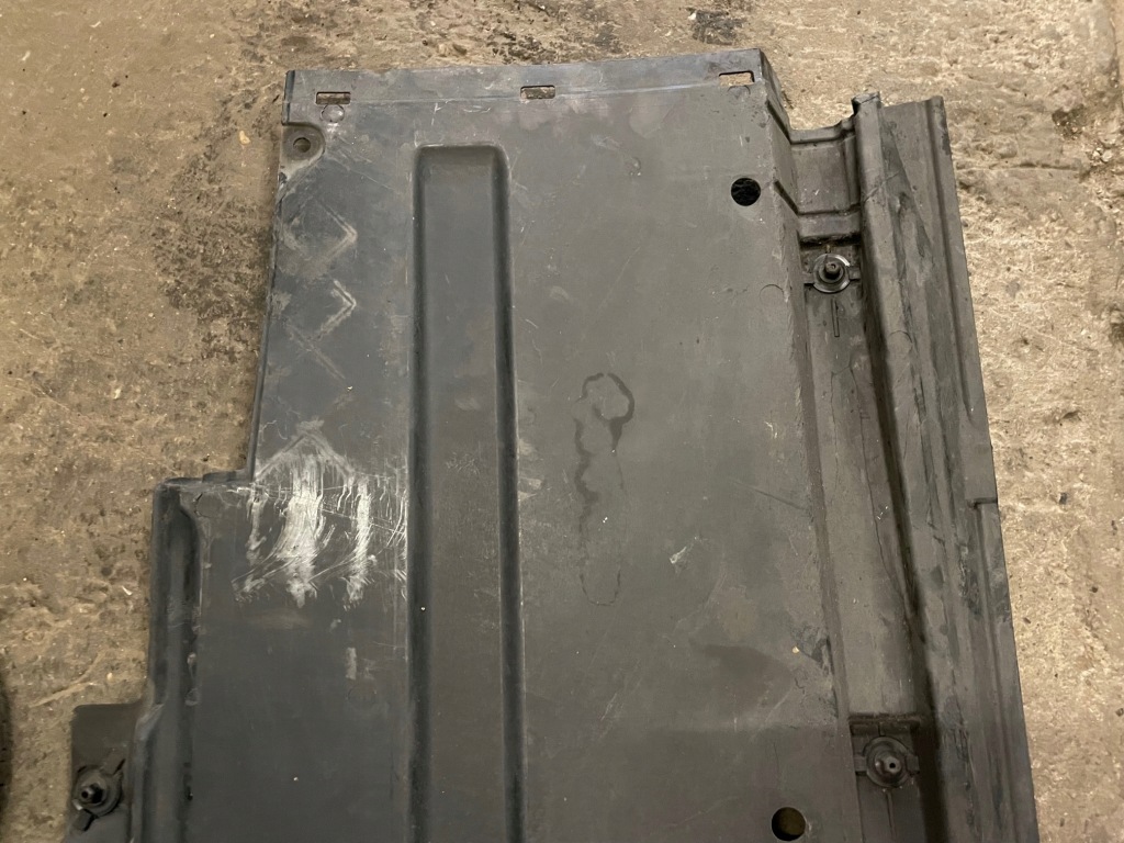 Купити Audi a4 b8 a5 захист плита підлога підвіска ліва