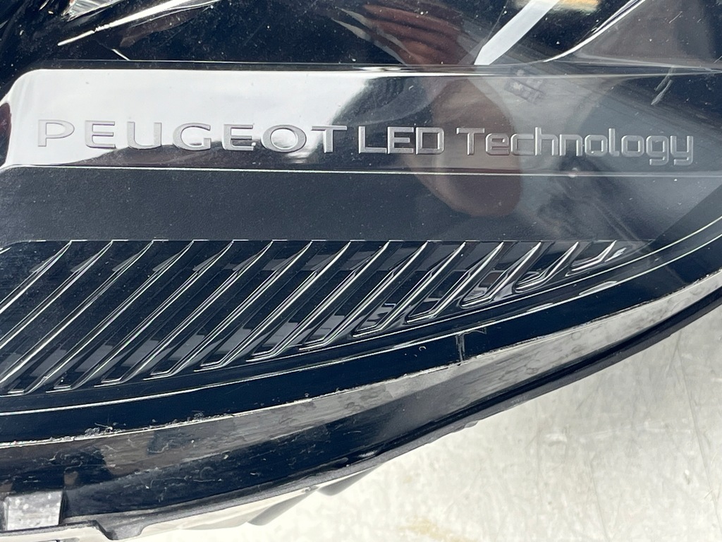 фото №10, Лампа ліва + права лампи перед комплект peugeot 208 ii full led ładne