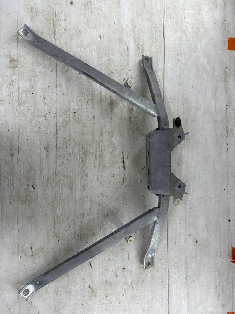 Bmw i4 g26 кронштейн нижня кронштейн 793165608 Зі Шроту