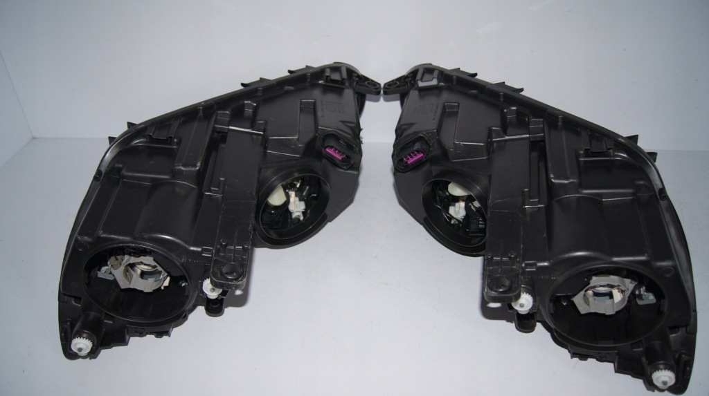 фото №8, Vw tiguan 5n lift лампа обычная левая правая 5n1941005c 5n1941006c