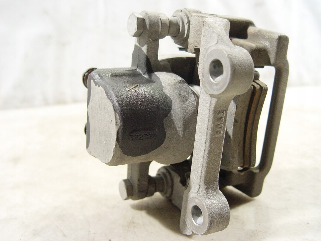 фото №13, Dodge charger 15- 3.6 супорт гальмівний задня лівий