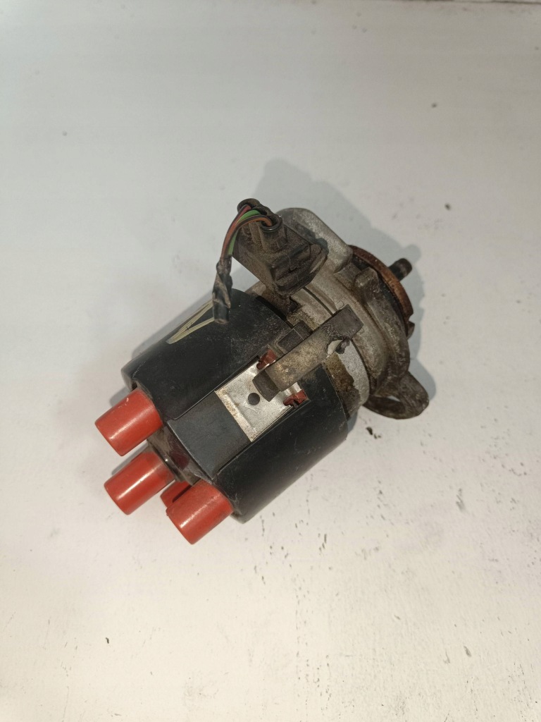 Купить Распределитель зажигания volkswagen golf iv 002002 genuine