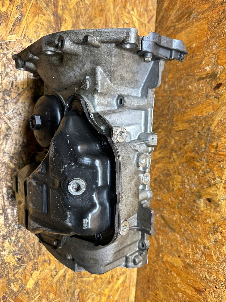 Купити Піддон оливи масляна renault nissan 1.2 tce 110171658r