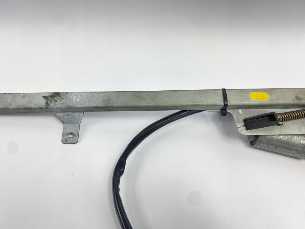 Podajnik поперечина безопасности левый водителя mercedes w140 cl c140 1137020033 Цена