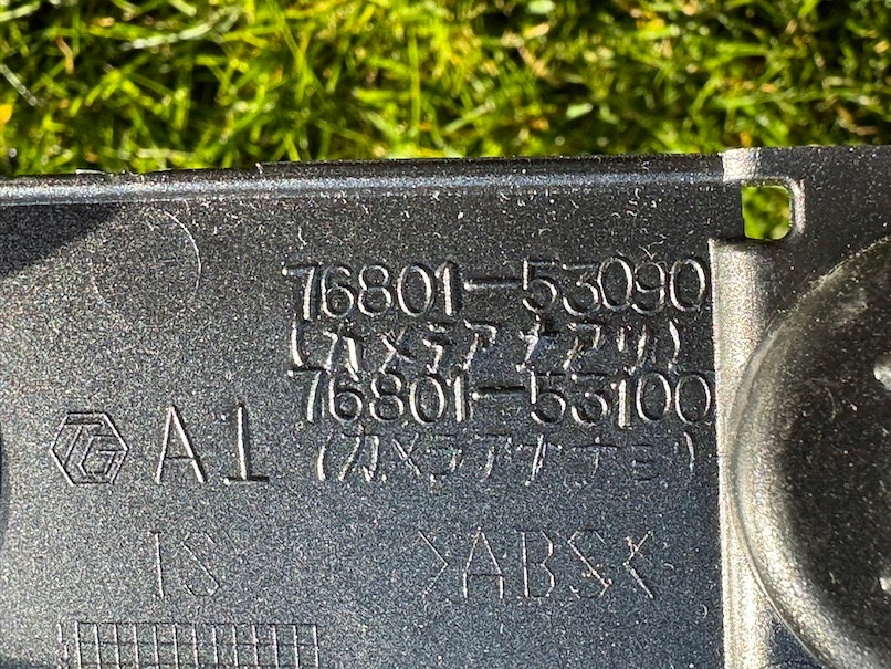 фото №3, Lexus is iii молдинг кришки задня задній накладка оригінал