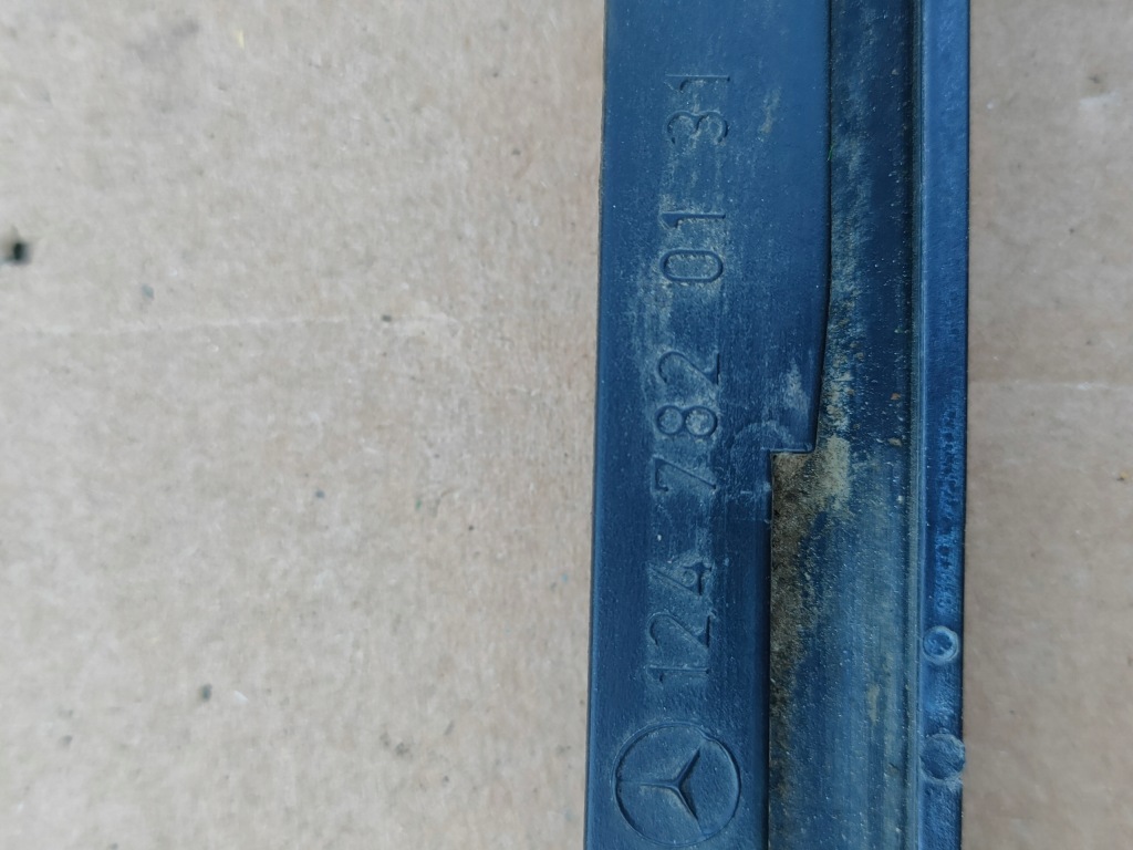 фото №5, Mercedes w124 кронштейн напрямна 1247820231 1247820131 люк