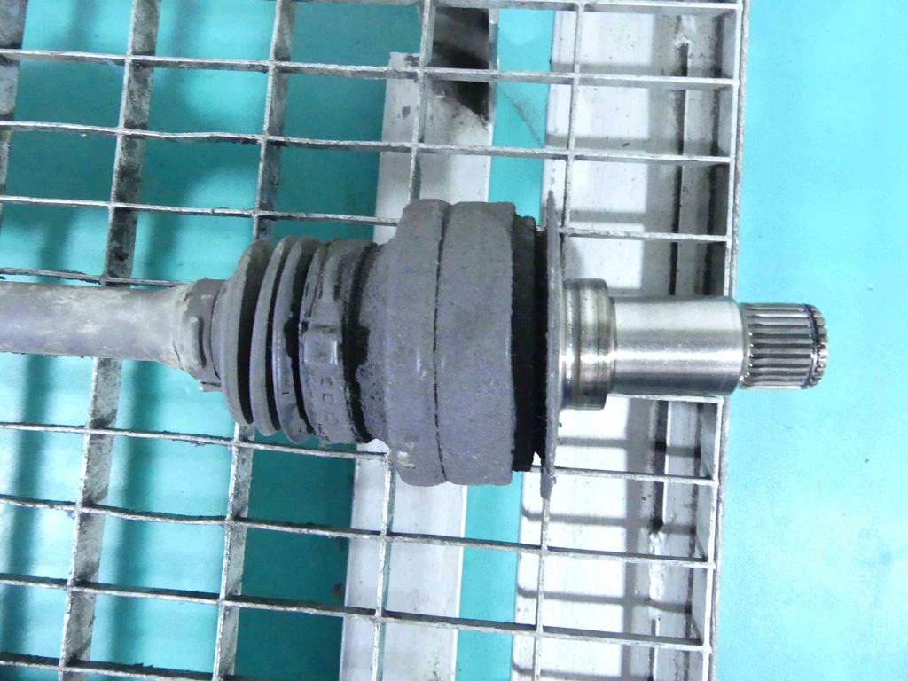 фото №3, Привідний вал задня ліва mercedes w204 2.2 cdi