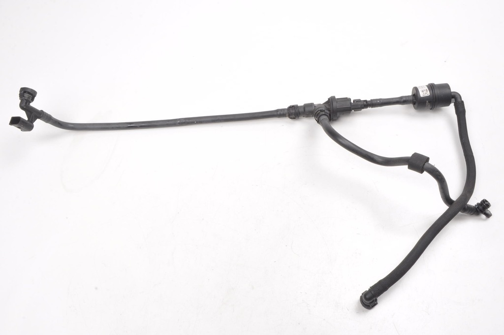 фото №1, Bmw 8 g16 3.0 труба шланг вентиляційний 7643106