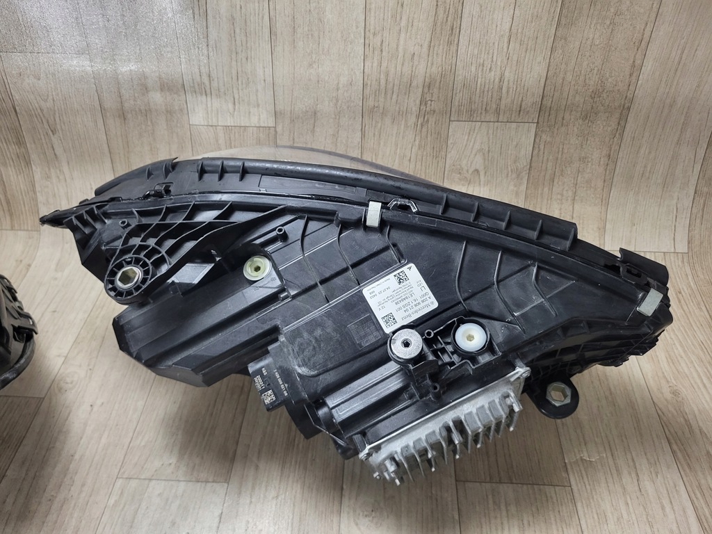 фото №9, Mercedes c-klasa w206 лампы full led digital light перед передние комплект