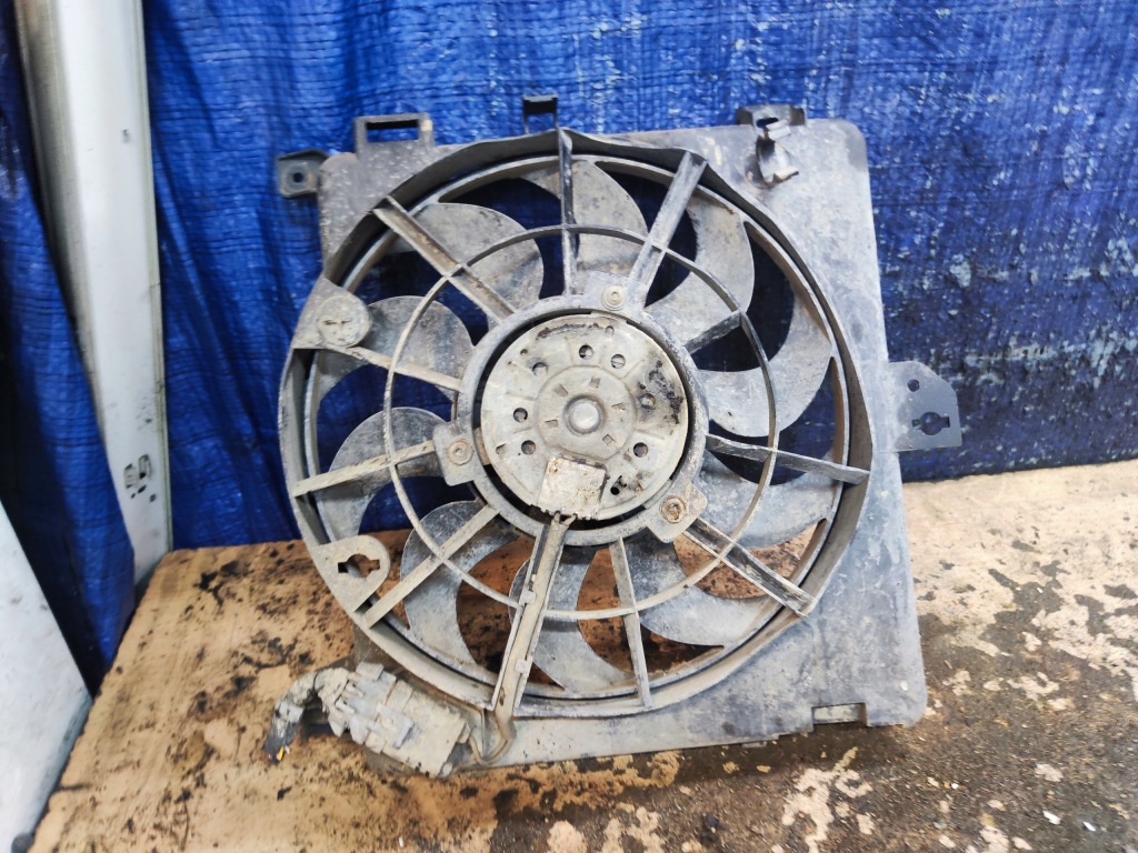 Купити Opel astra h 1.9 cdti вентилятор радіатора